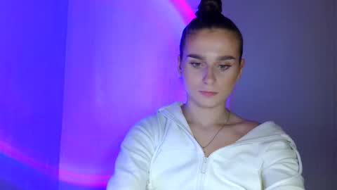 Snapshot of adele_amore chatting on 03.03.25 Adele Amore online show from 03.03.25