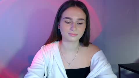 Snapshot of adele_amore chatting on 03.06.25 Adele Amore online show from 03.06.25