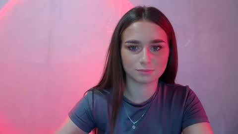 Snapshot of adele_amore chatting on 03.12.25 Adele Amore online show from 03.12.25