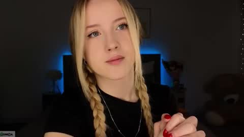 Snapshot of adele_armas chatting on 02.15.26 Adele online show from 02.15.26