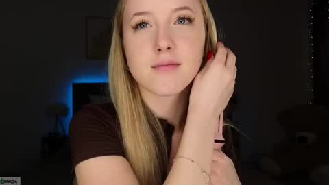 Snapshot of adele_armas chatting on 02.21.26 Adele online show from 02.21.26