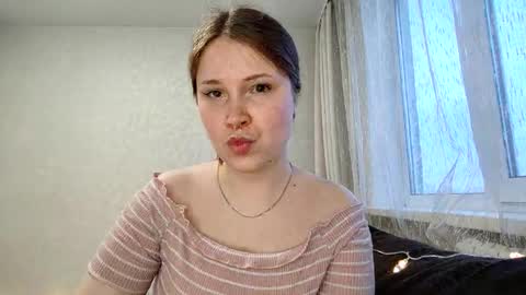 Snapshot of adele_veli chatting on 01.04.25 adele_veli online show from 01.04.25