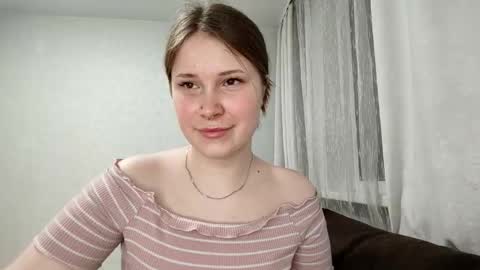 Snapshot of adele_veli chatting on 01.04.25 adele_veli online show from 01.04.25