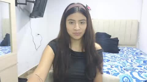 Snapshot of adelein_foxxx chatting on 07.16.26 adellein foxx online show from 07.16.26
