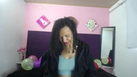 Snapshot of adeleth_blue chatting on 10.17.25 Adeleth online show from 10.17.25