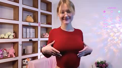 Adelin online show from 10.27.25