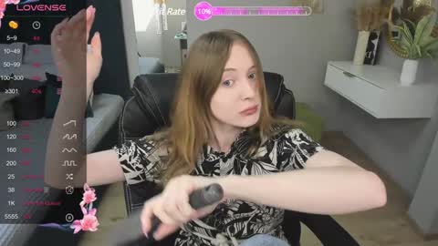 Adelina online show from 02.04.25