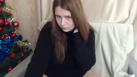 Snapshot of adelinalawson chatting on 01.05.25 adelinalawson online show from 01.05.25