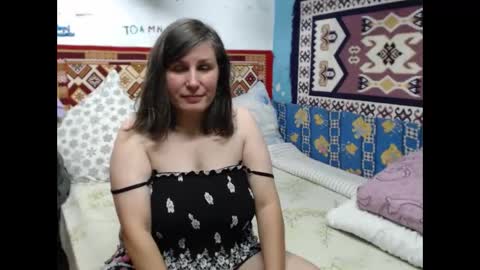 Larisa online show from 09.18.25