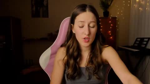 Adell online show from 03.12.25