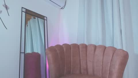  instragram adelyn 111 online show from 03.02.25