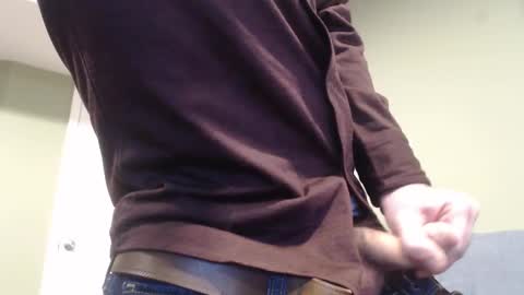 Snapshot of adequate_cock chatting on 01.05.26 adequate_cock online show from 01.05.26