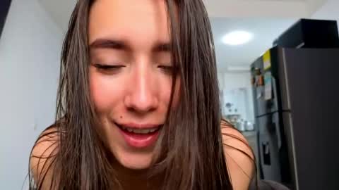 Snapshot of adhara_kitten chatting on 05.08.26 Adhara online show from 05.08.26