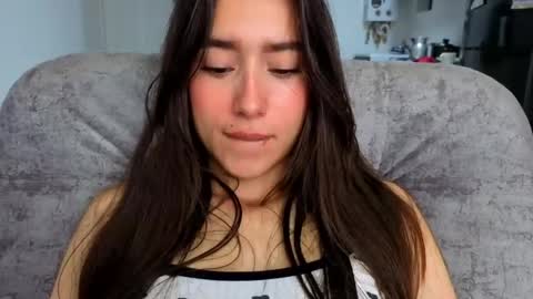 Snapshot of adhara_kitten chatting on 05.27.26 Adhara online show from 05.27.26