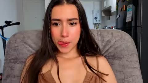 Snapshot of adhara_kitten chatting on 06.12.26 Adhara online show from 06.12.26