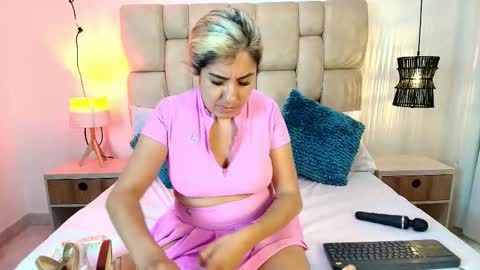 AdharaSmithh online show from 11.09.25