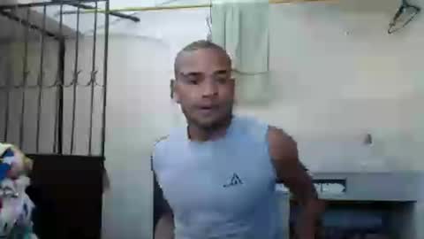 Snapshot of adonis_kodjoe chatting on 05.03.26 adonis_kodjoe online show from 05.03.26