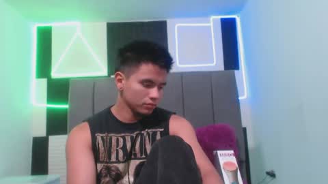 adonis_latin_19 online show from 04.22.26