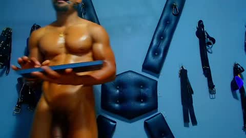Snapshot of adonisdios chatting on 05.11.26 adonisdios online show from 05.11.26