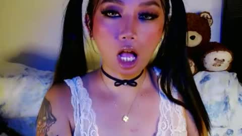 Snapshot of adorableslutxxx chatting on 04.25.26 jasmine online show from 04.25.26