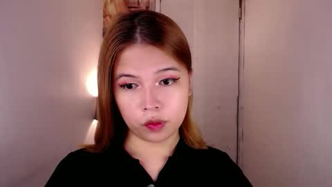 adorabletsforyouxx online show from 10.27.25