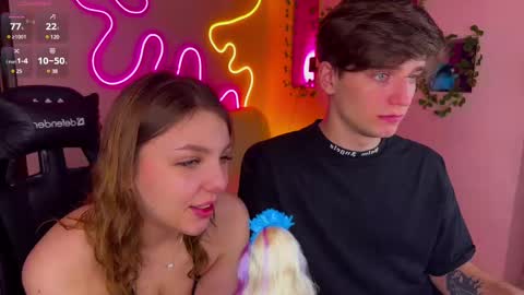 Snapshot of adrean_sofi chatting on 02.19.25 adrean_sofi online show from 02.19.25