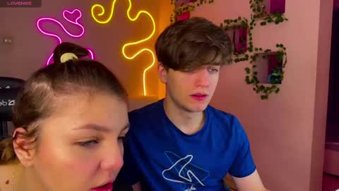 Snapshot of adrean_sofi chatting on 02.23.25 adrean_sofi online show from 02.23.25