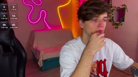 Snapshot of adrean_sofi chatting on 03.04.25 adrean_sofi online show from 03.04.25