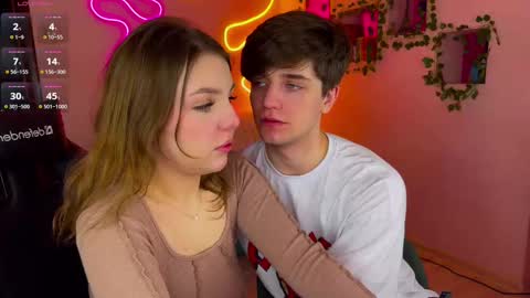 Snapshot of adrean_sofi chatting on 03.06.25 adrean_sofi online show from 03.06.25