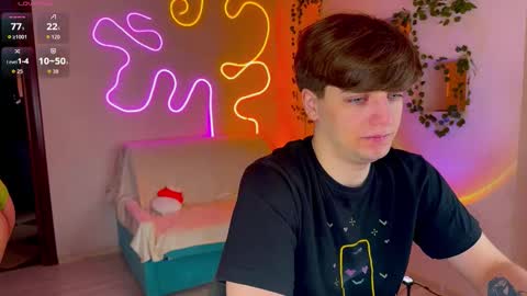 Snapshot of adrean_sofi chatting on 09.11.25 adrean_sofi online show from 09.11.25