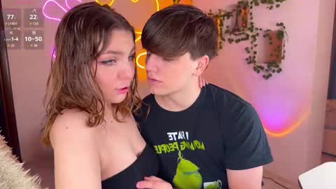 Snapshot of adrean_sofi chatting on 09.21.25 adrean_sofi online show from 09.21.25