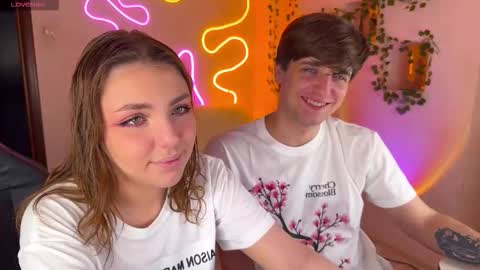 Snapshot of adrean_sofi chatting on 10.10.25 adrean_sofi online show from 10.10.25