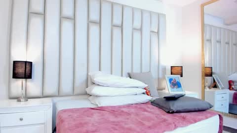 ANDREA PEREZ online show from 02.10.25