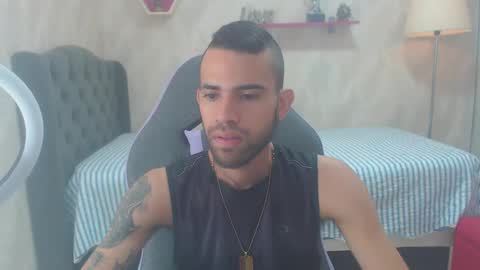 adri_sexboy online show from 12.31.24