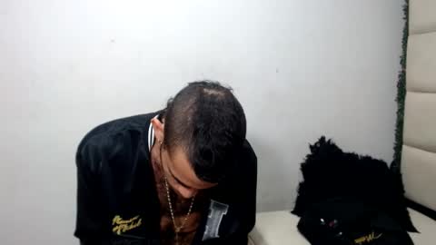 adri_sexboy online show from 01.08.25