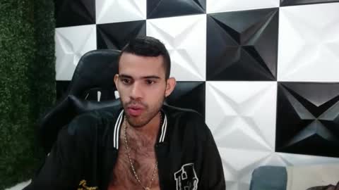 adri_sexboy online show from 01.11.25