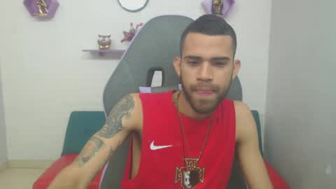 adri_sexboy online show from 01.31.25