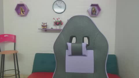 adri_sexboy online show from 02.05.25