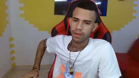 adri_sexboy online show from 02.12.25