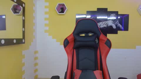 adri_sexboy online show from 02.21.25