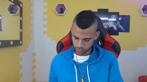 adri_sexboy online show from 02.21.25