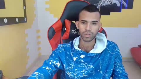 adri_sexboy online show from 02.24.25