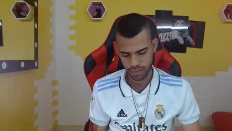 adri_sexboy online show from 02.25.25