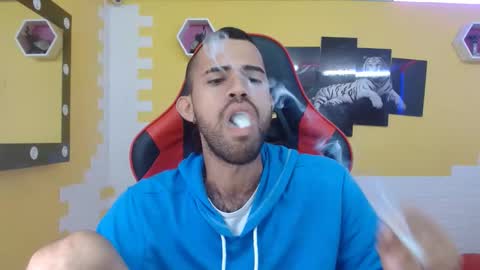 adri_sexboy online show from 03.08.25