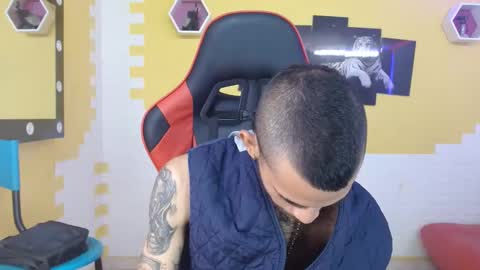 adri_sexboy online show from 03.09.25