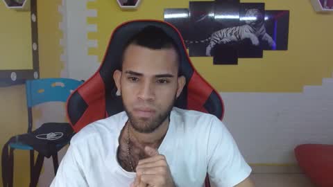 adri_sexboy online show from 03.12.25