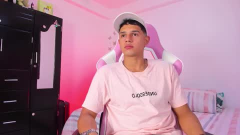 Snapshot of adrian_prime_ chatting on 02.04.26 ADRIAN online show from 02.04.26