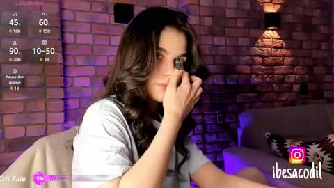 Snapshot of adriana_allen chatting on 01.20.25 Adri online show from 01.20.25