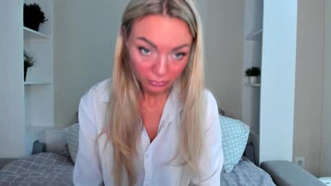 Snapshot of adriana_coy_ chatting on 01.17.25 Adriana online show from 01.17.25