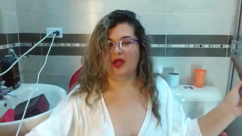 Snapshot of adriana_prettie chatting on 04.09.26 ADRIANA online show from 04.09.26